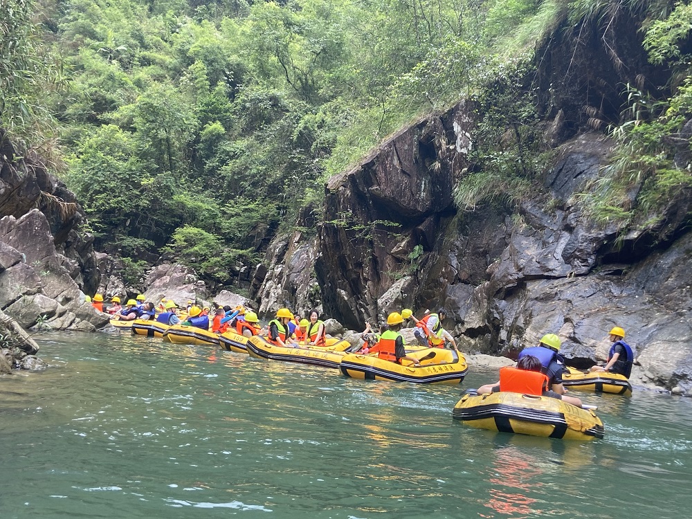 藤仓自动化14周年，开展夏季团建旅游活动！(图5)